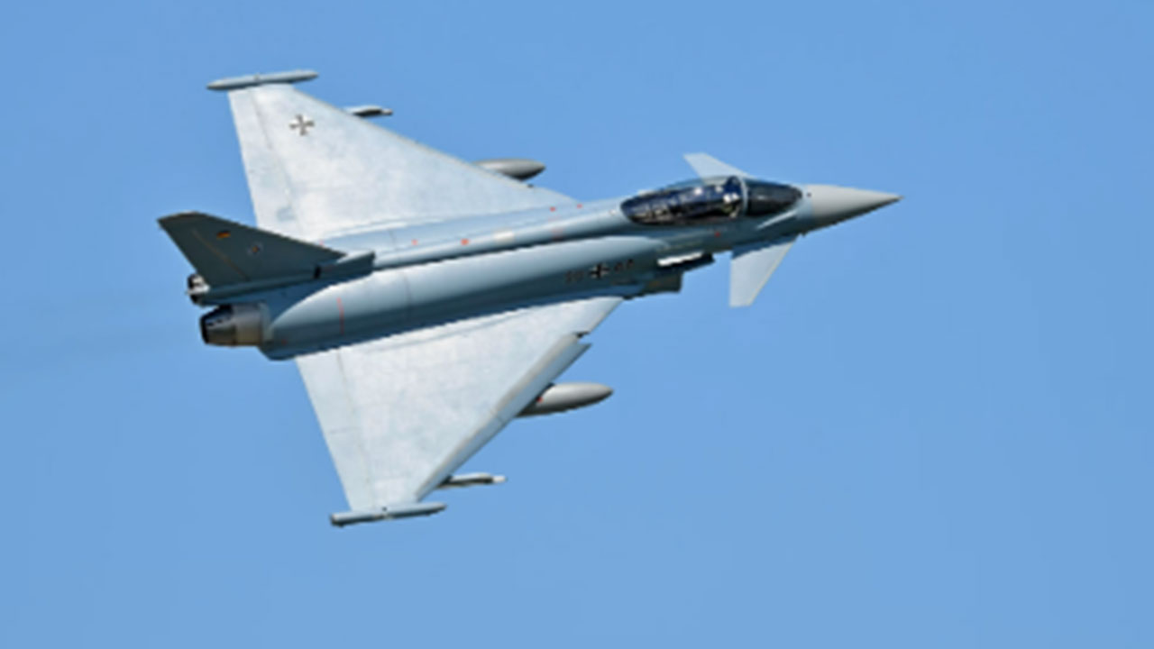 Foto - Türkiye satın alacaktı! Eurofighter Typhoon savaş uçağının başına öyle bir şey geldi ki...
