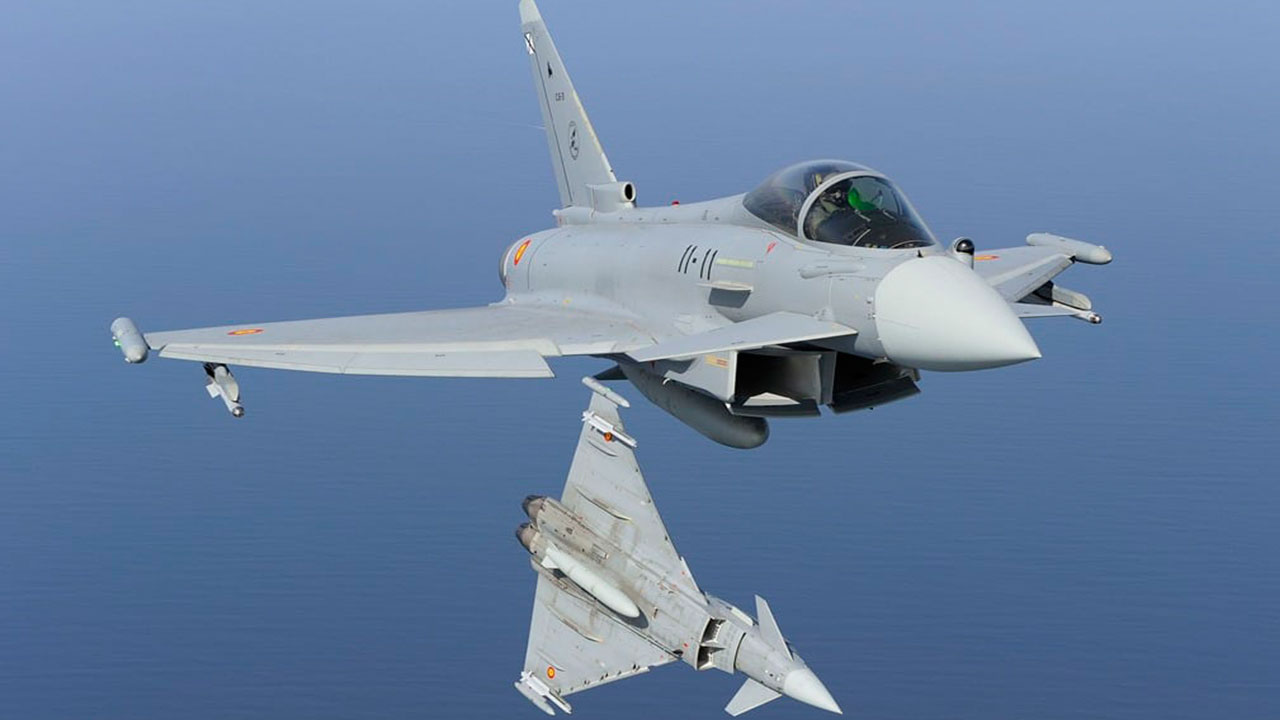 Foto - Türkiye satın alacaktı! Eurofighter Typhoon savaş uçağının başına öyle bir şey geldi ki...