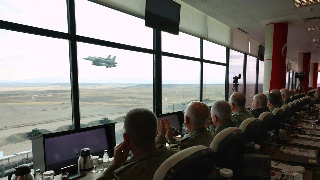 Foto - Türkiye savunmada güç gösterisi yaptı! Yeni silahlar ilk kez sahaya indi