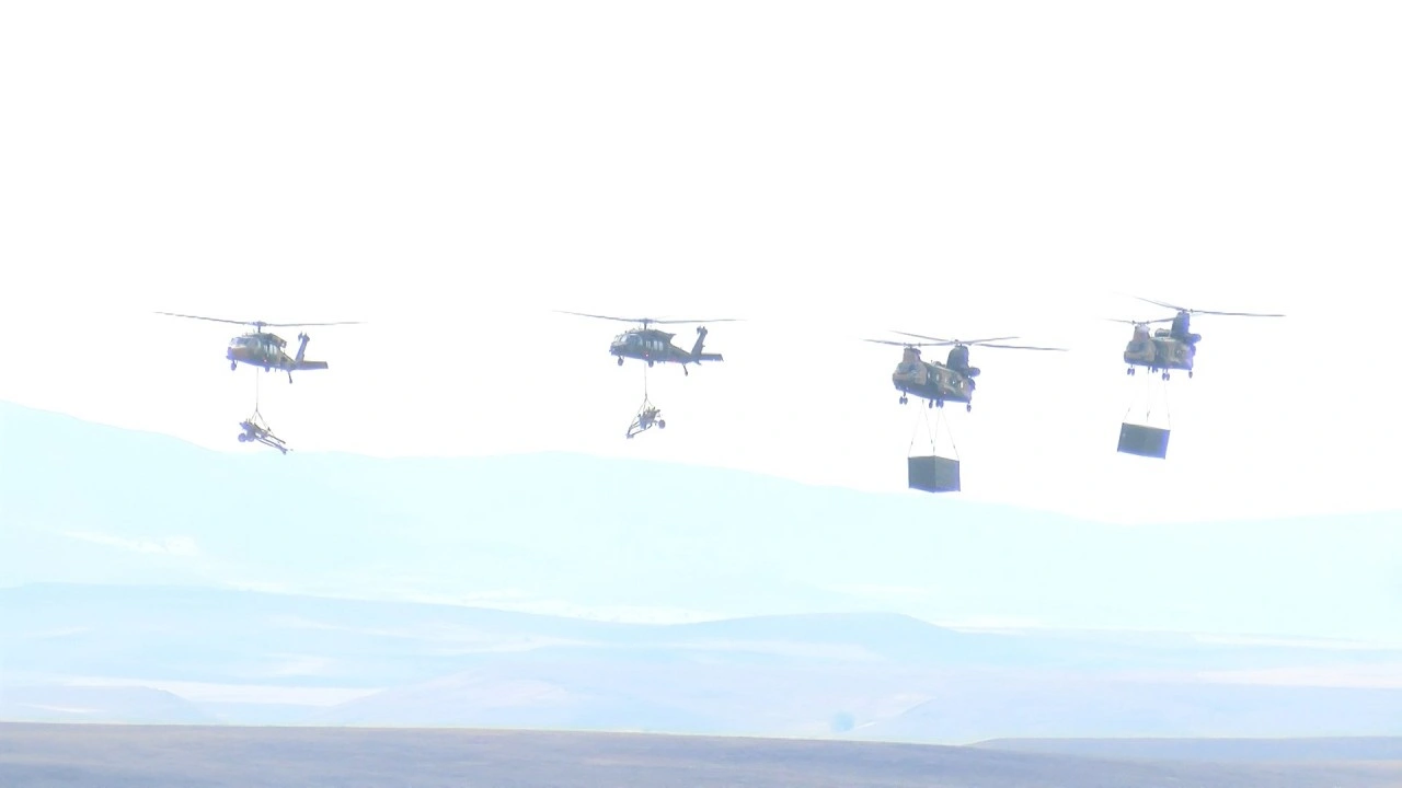 Foto - Türkiye savunmada güç gösterisi yaptı! Yeni silahlar ilk kez sahaya indi