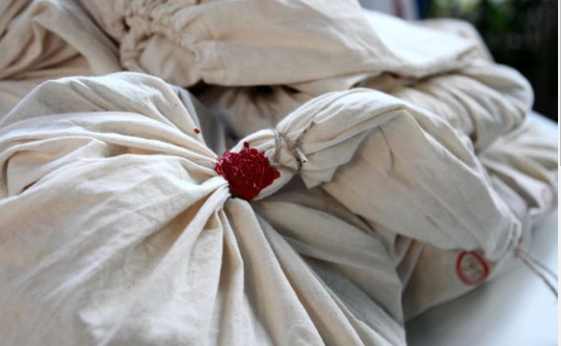 Foto - Türkiye seçim tarihinde görülmemiş olay! Temizlik görevlisi seçimlerin bittiğini düşünüp oyları çöpe attı