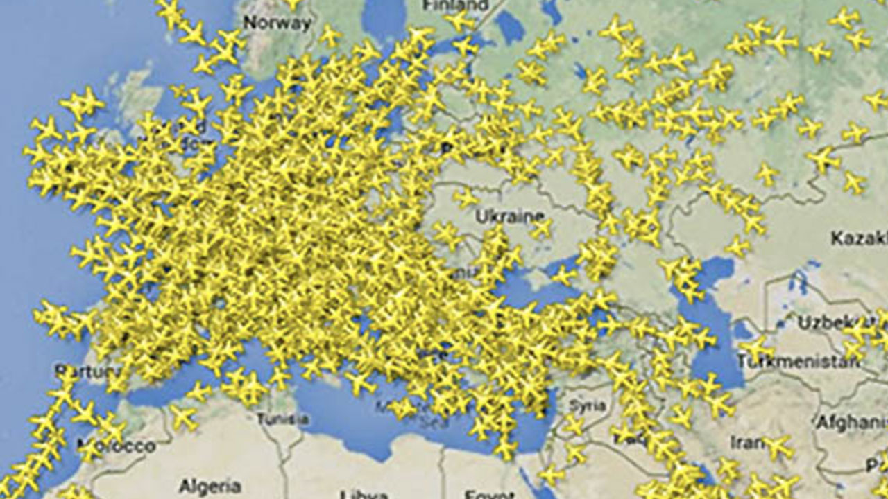 Foto - Türkiye semaları uçak kaynıyor! Saatte 250 uçak peş peşe ilerliyor