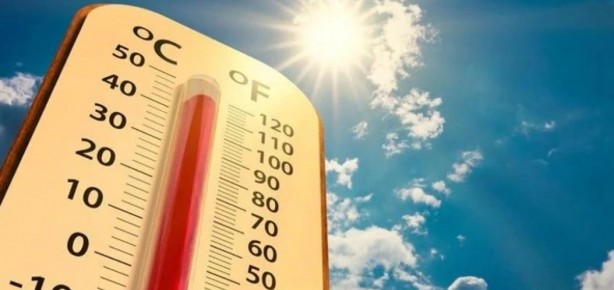 Foto - Türkiye sıcaklarla Kavrulurken o ilçede yaşayanlar dondu