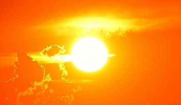 Foto - Türkiye sıcaklarla Kavrulurken o ilçede yaşayanlar dondu