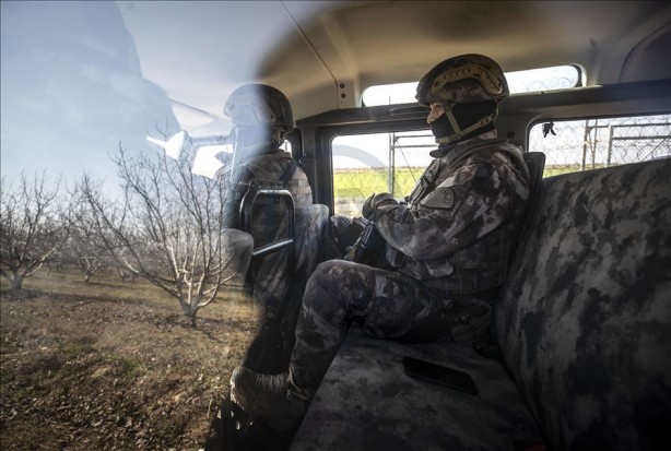 Foto - Türkiye sınırında hareketlilik! Meriç'e konuşlandılar