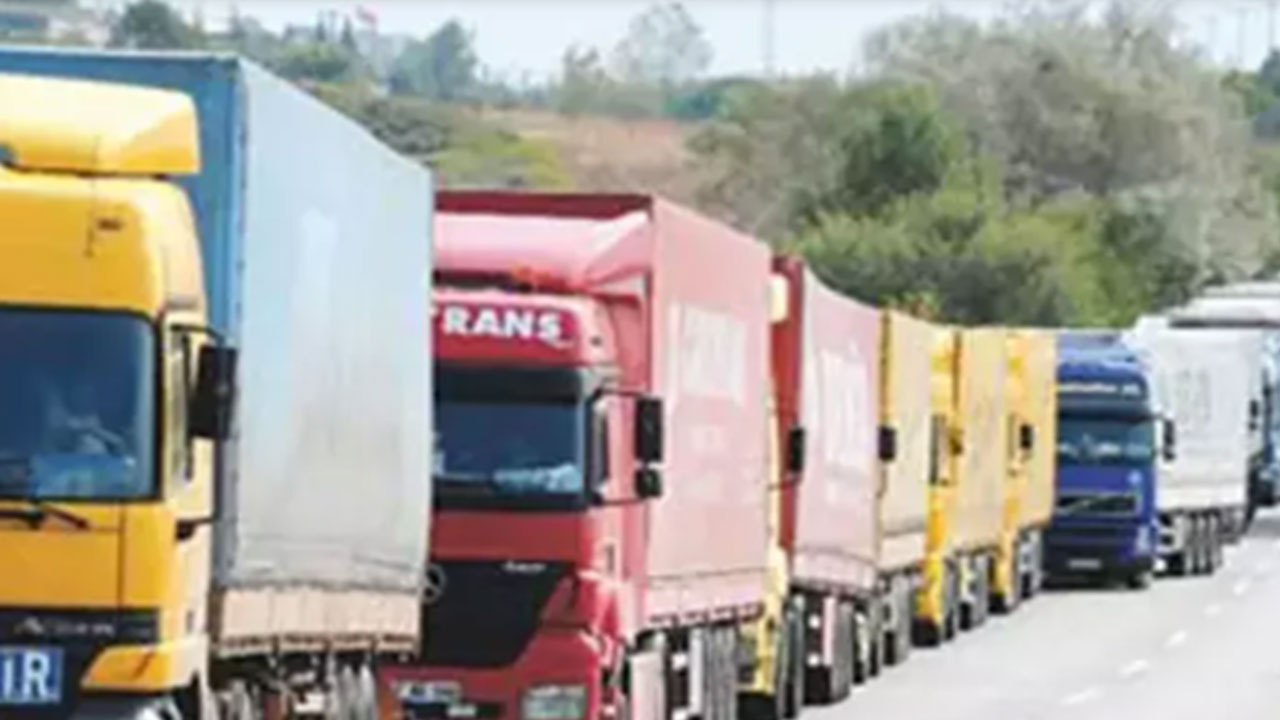 Foto - Suriye'nin son Türkiye kararı halkı rahatsız etti! Kepenkler indirildi, acil diplomasi trafiği başladı