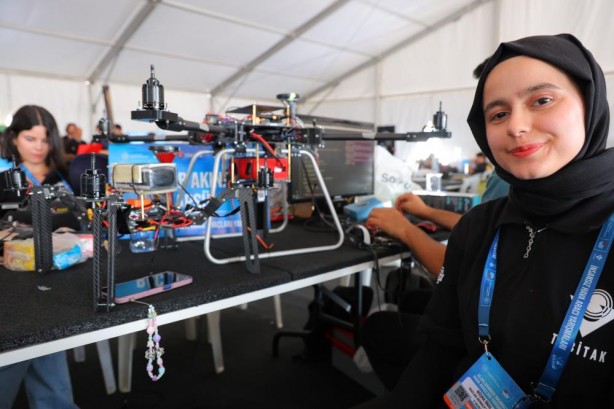 Foto - Türkiye tarihinde böylesi olmamıştı! Selçuk Bayraktar müthiş rakamı verdi