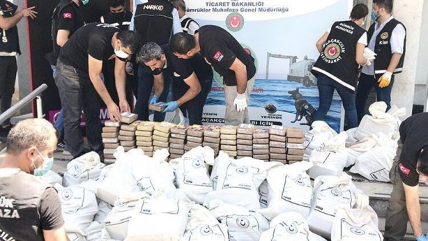 Foto - Türkiye tarihinin en büyük kokain operasyonuydu... Zuladan muz kralı çıktı!