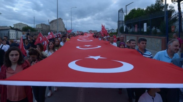 Foto - Türkiye tek yürek oldu, milyonlar meydanlara indi!