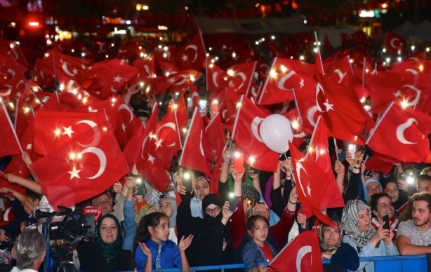 Foto - Türkiye tek yürek oldu, milyonlar meydanlara indi!