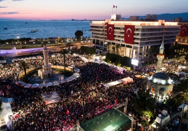 Foto - Türkiye tek yürek oldu, milyonlar meydanlara indi!