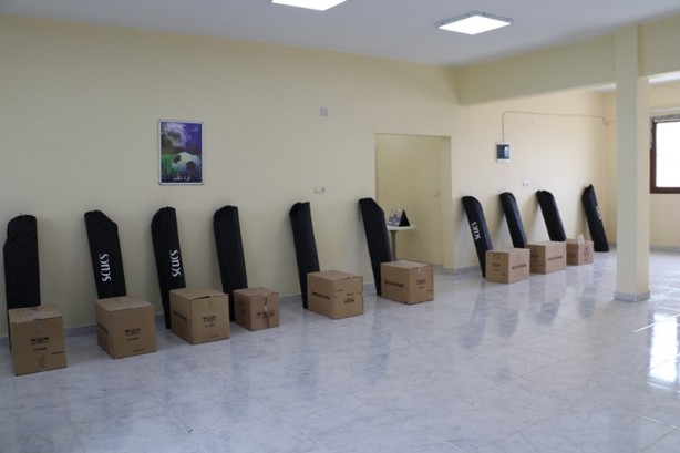 Foto - Türkiye, Tel Abyadlı çocukların yüzünü güldürdü