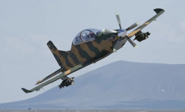 Foto - Türkiye uçakları acil olarak o ülkeye göndermişti! HÜRKUŞ-2 bombası resmen patlıyor