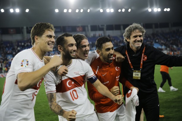 Foto - Türkiye, UEFA’da "ilk 10" hedefini büyük oranda garantiledi! En düşük bizden sonrasında ülke puanı ise...