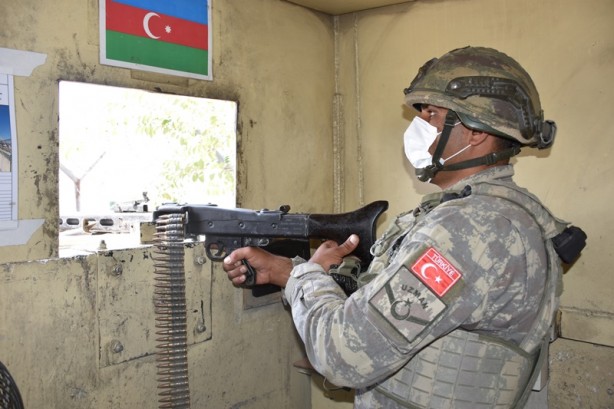Foto - Türkiye ve Azerbaycan askerleri Kabil'de omuz omuza