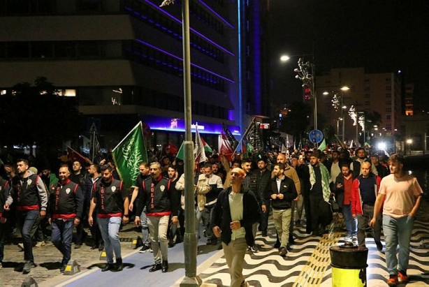 Foto - Türkiye ve dünyadan İsrail'e lanet yağdı! Vicdanın sesi sokaklara taştı