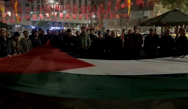 Foto - Türkiye ve dünyadan İsrail'e lanet yağdı! Vicdanın sesi sokaklara taştı