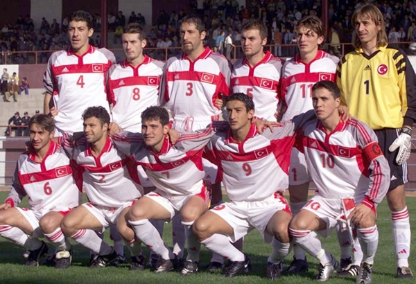 Foto - Türkiye ve dünyadan unutulmaz 11'ler