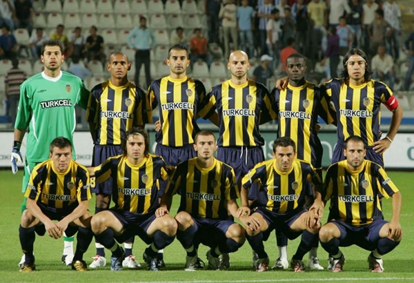 Foto - Türkiye ve dünyadan unutulmaz 11'ler