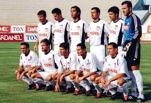 Foto - Türkiye ve dünyadan unutulmaz 11'ler