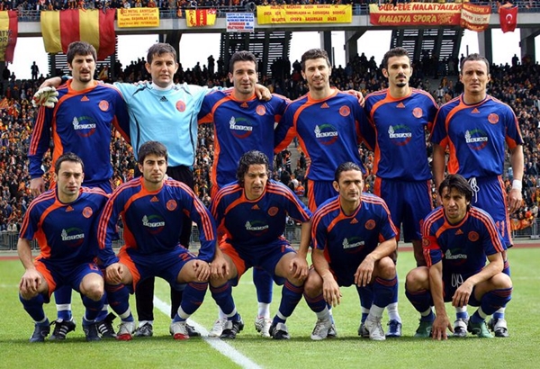 Foto - Türkiye ve dünyadan unutulmaz 11'ler