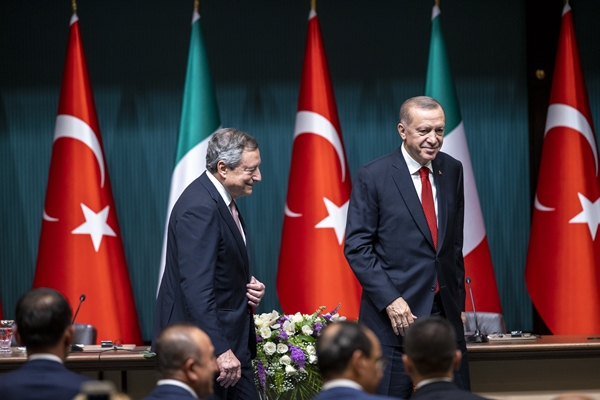 Türkiye ve İtalya arasında imzalar atıldı