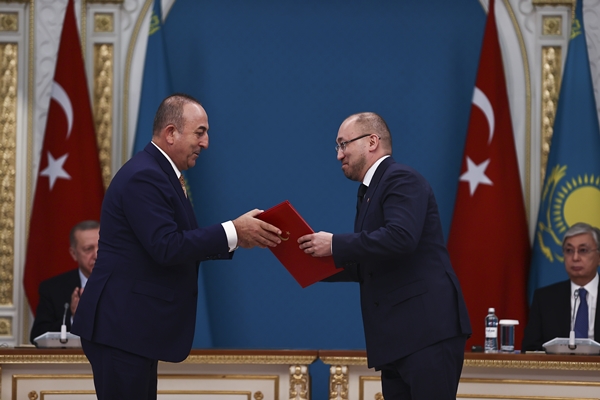 Foto - Türkiye ve Kazakistan arasında 6 anlaşma!