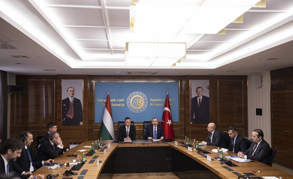 Foto - Türkiye ve Macaristan arasında imzalar atıldı