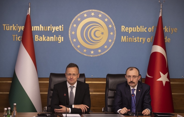 Foto - Türkiye ve Macaristan arasında imzalar atıldı