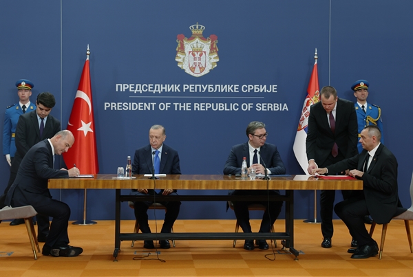 Foto - Türkiye ve Sırbistan arasında imzalar atıldı