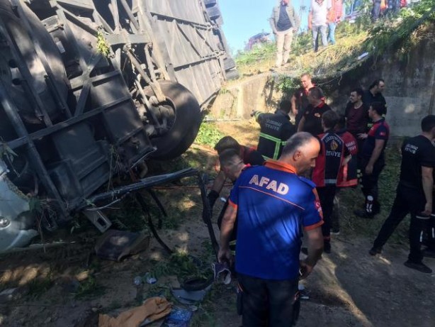 Foto - Türkiye yeni güne korkunç bir haberle uyandı! Kırklareli'nde yolcu otobüsü devrildi: Ölüler var