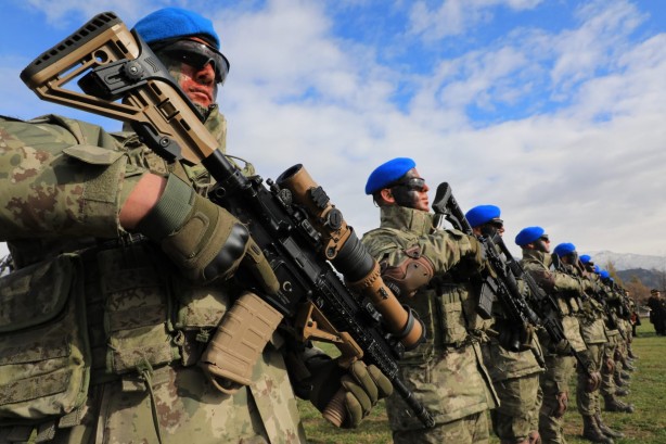 Foto - Türkiye, yerli ve milli gösteri yaptı! Erzincan'da Mehmetçik sergisi büyüledi...