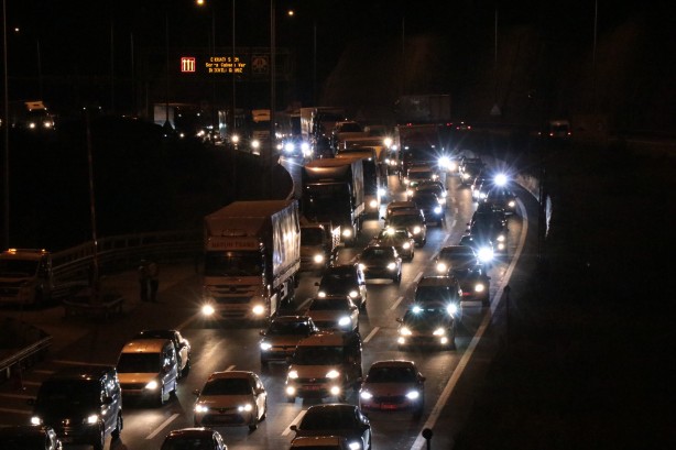 Foto - Türkiye yollarda! Bolu Dağı Tüneli kapandı