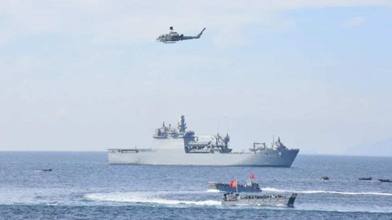 Foto - Türkiye Yunanistan’ı kuşatıyor! Ankara’nın politikaları paniğe yol açtı