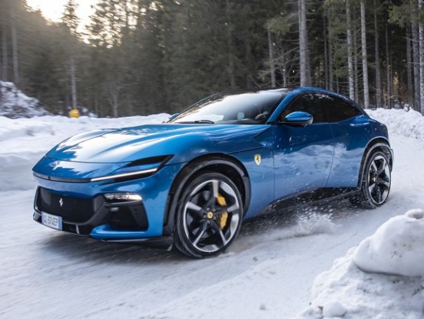 Foto - Türkiye'de 40 kişi bu arabayı bekliyor! Fiyatı duyanın akıl sağlığı bozulabilir