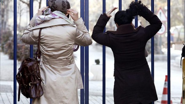 Foto - Türkiye'de 'başörtüsü' rezaleti! 28 Şubat kafası bitmedi gitti