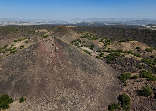 Foto - Türkiye'de bir ilk, 5 km derinlikte 8 adet bulundu! Püskürme ihtimali gündemde...