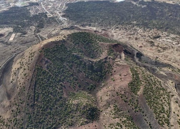 Foto - Türkiye'de bir ilk, 5 km derinlikte 8 adet bulundu! Püskürme ihtimali gündemde...
