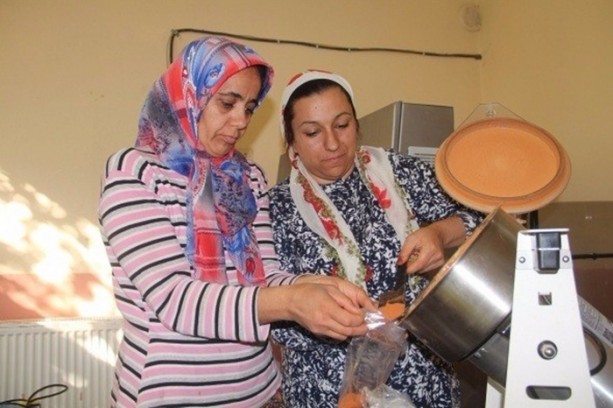 Foto - Türkiye'de bir ilk! Domatesten un yaptılar