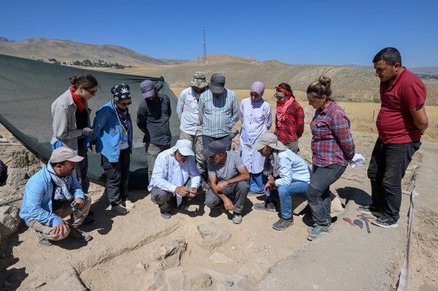 Foto - Türkiye'de bir ilk: O ilimizden tarih fışkırdı: Tüm dünya şaşkın: Dikkat kesildiler! 