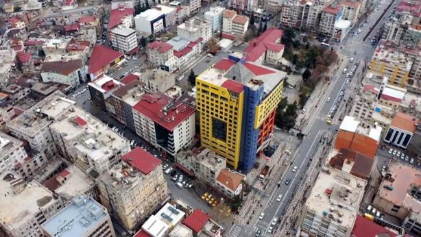 Foto - Türkiye'de bulunan "dünyanın en saçma binası" sonunda işe yaradı! Bakın bu nasıl oldu