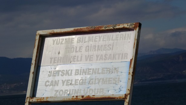 Foto - Türkiye’de büyüklüğüyle 7. sırada bulunuyor! Dronla görüntülendi! O gölümüz can çekişiyor!