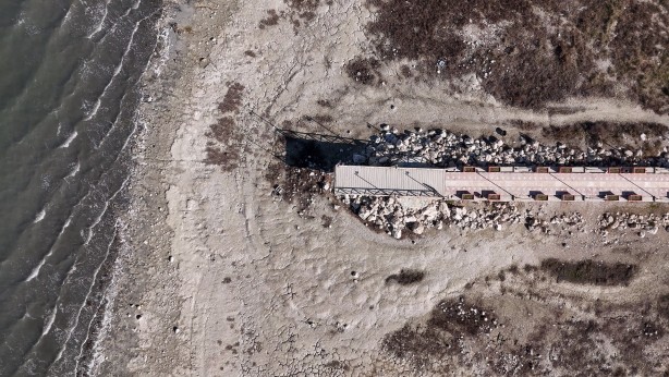 Foto - Türkiye’de büyüklüğüyle 7. sırada bulunuyor! Dronla görüntülendi! O gölümüz can çekişiyor!