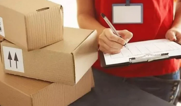 Foto - Türkiye'de çok sayıda şubesi var! Ünlü kargo şirketi binlerce kişiyi işten çıkaracak