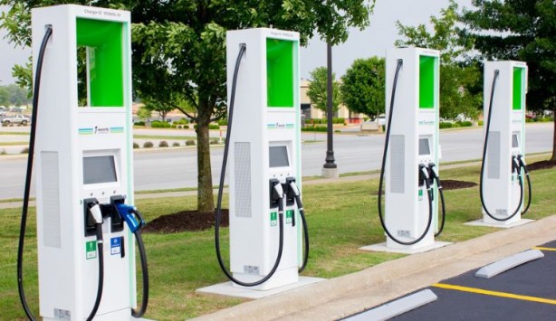 Foto - Türkiye'de elektrikli araç şarj istasyonu en çok hangi ilde var?