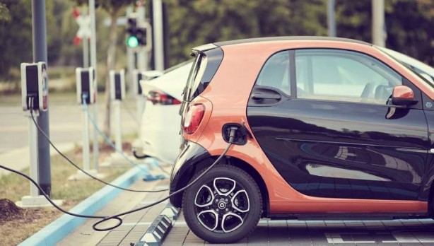 Foto - Türkiye'de elektrikli araç şarj istasyonu en çok hangi ilde var?