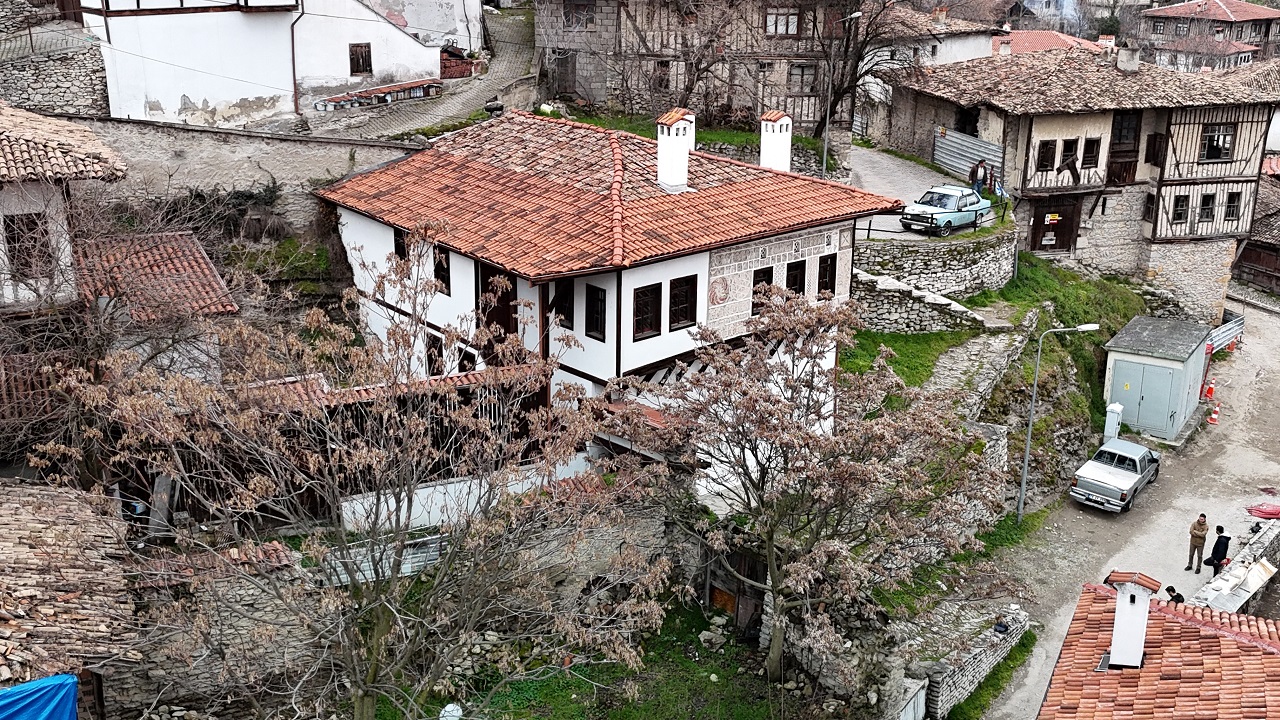Foto - Türkiye’de eşi benzeri yok! 239 yıllık Safranbolu evi gizemiyle dikkat çekiyor