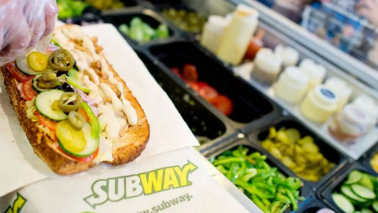 Foto - Türkiye'de hemen hemen tüm AVM'lerde bulunan fast-food zinciri iflas etti: 600 şube kepenk indirdi