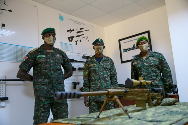 Türkiye'de "komando" olup ülkelerine döndüler