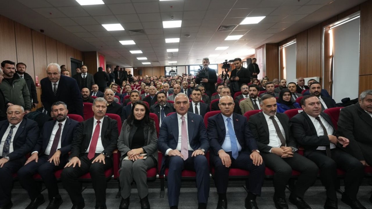 Türkiye’de kütüphanesiz yer kalmayacak! Bakan Ersoy açıkladı: Son 8 yılda 221 yeni kütüphane hizmete açıldı!